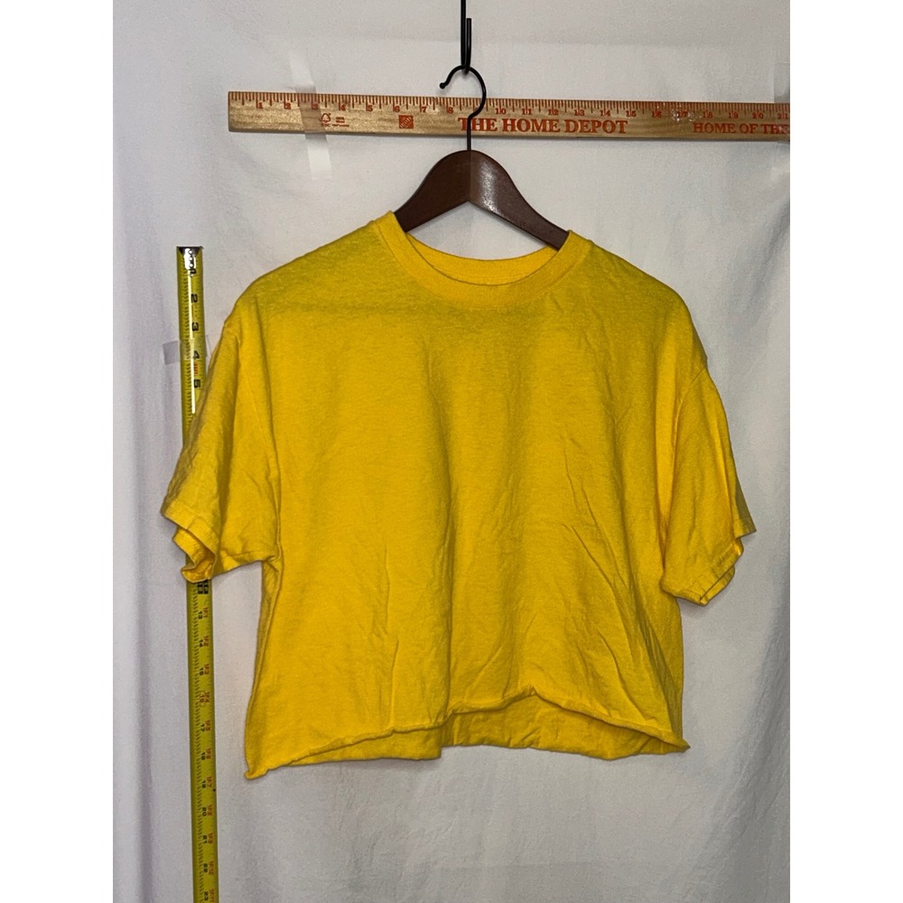 Gildan Heavy Cotton Yellow Crop T Shirt Size Large Casual Basic Top
